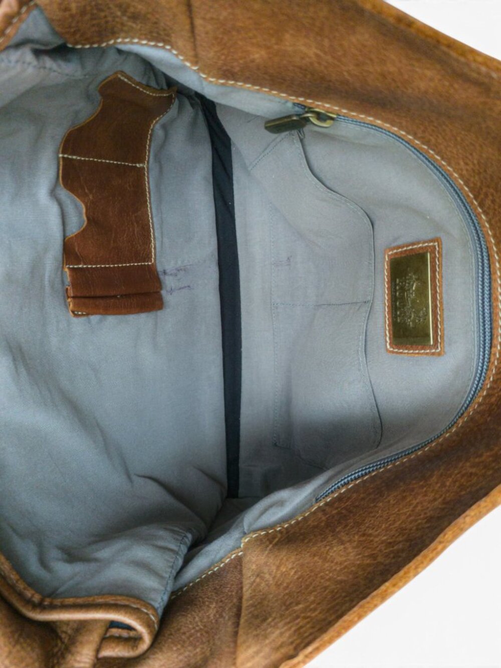 Roots Modern Satchel Tribe Leather Crossbody Bag, Vintage-Look Tan - Picture 8 of 12